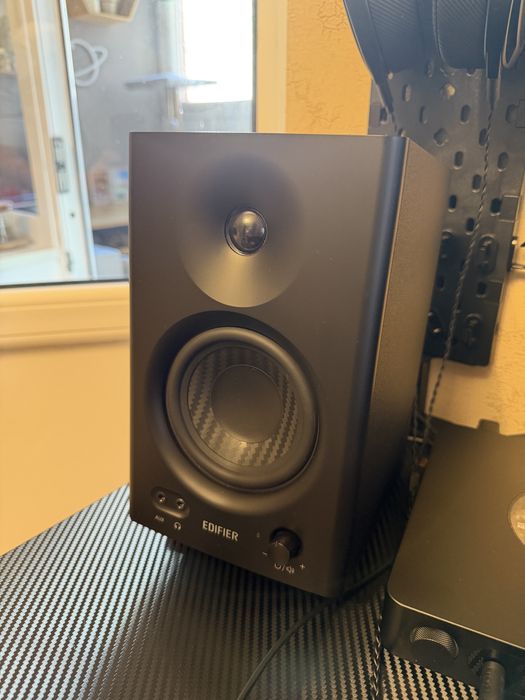 Edifier MR4 монітори Hi-Fi акустика