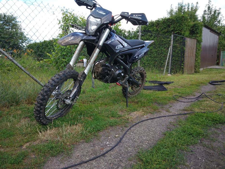 Sprzedam asixa 125