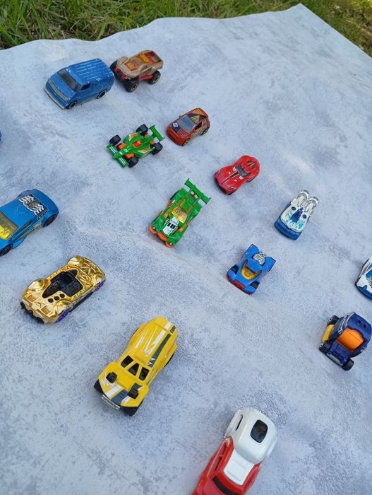 Autka Hot Wheels