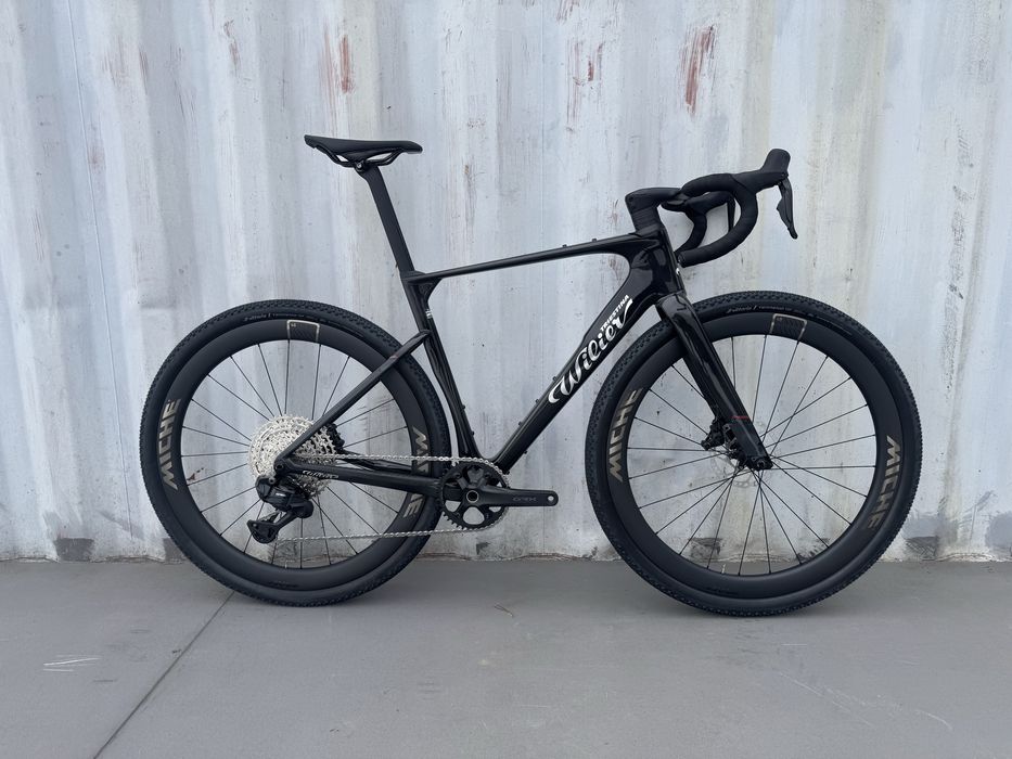Rower gravelowy Wilier Rave SLR ID2 rozm M GRX Di2 Glitch Black