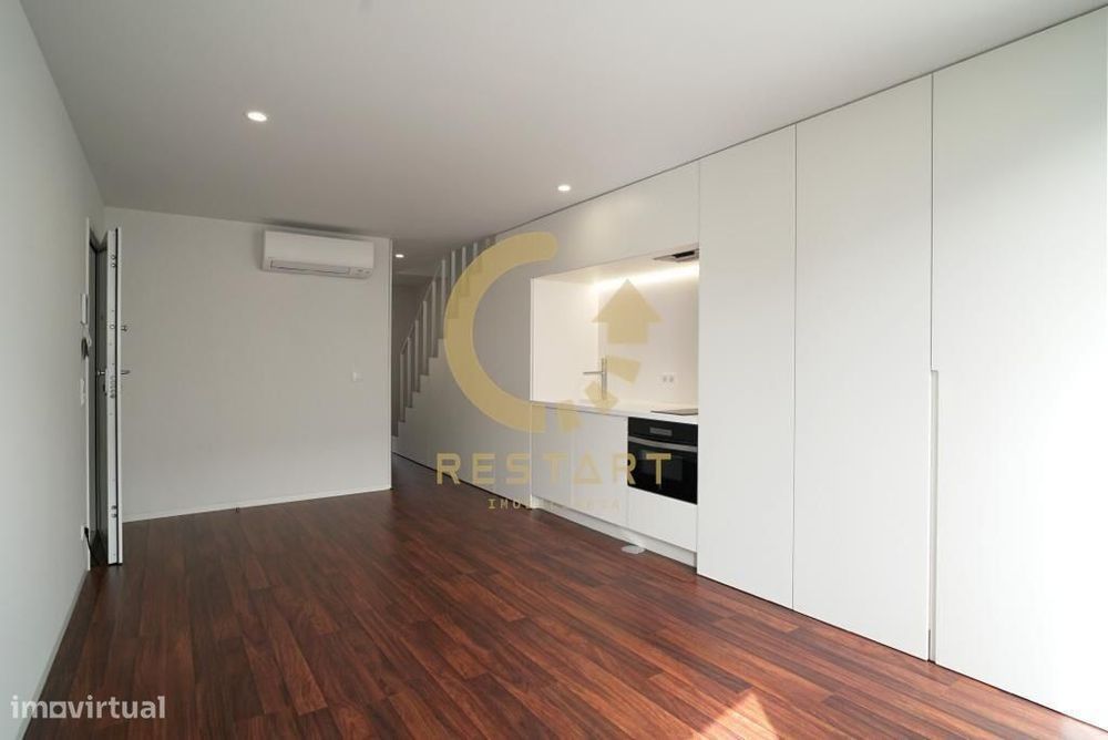 T3 Duplex na Rua de Camões - Porto