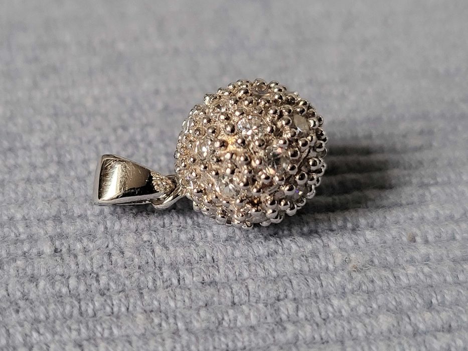 Naszyjnik zawieszka kulka cyrkonie rzemyk – srebro