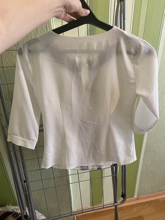 Блузка легкая, кофтинка