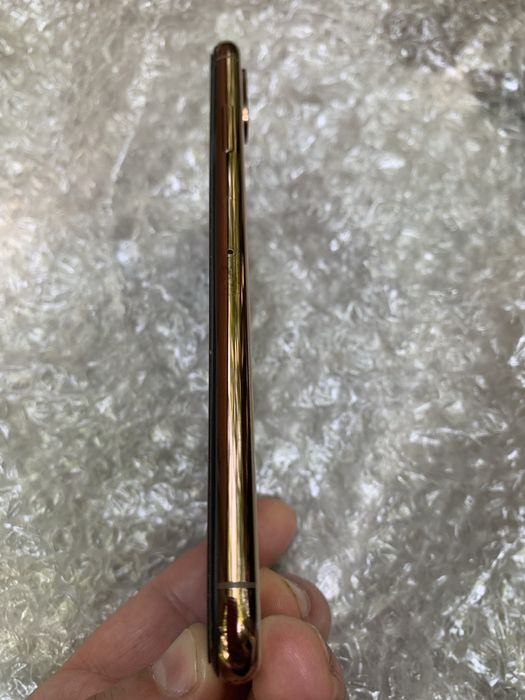 Айфон, iphone xs max не рабочий.