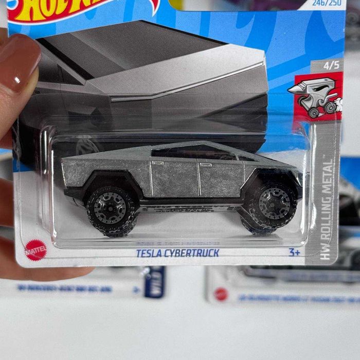 Машинка Hot Wheels Tesla Cybertruck Rolling Metal Хот вілс Тесла