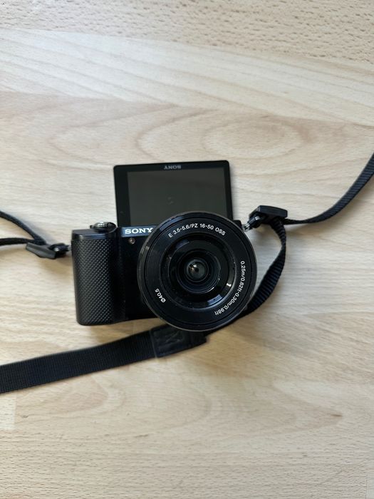 Sony a5000 + Lente 16-50mm