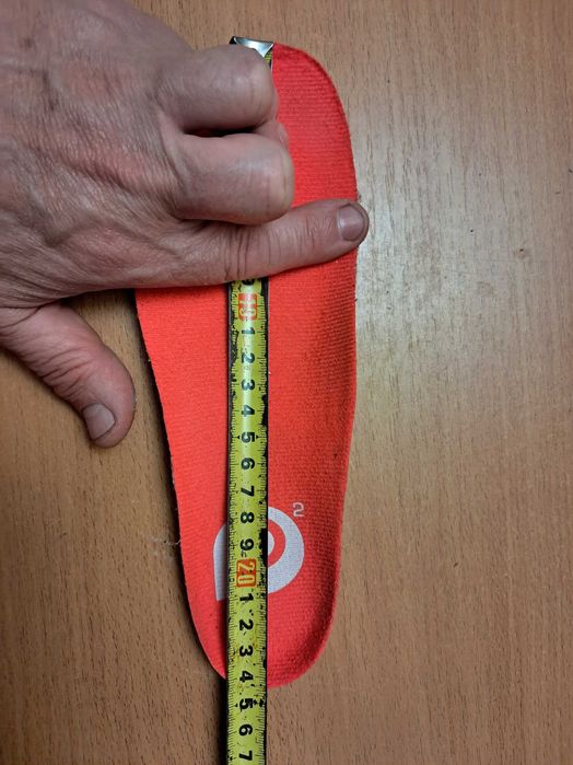 Оригинальные ДЕТСКИЕ Кроссовки Brooks 
   размер 37.5