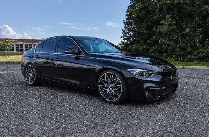 BMW 330i xDrive 2018