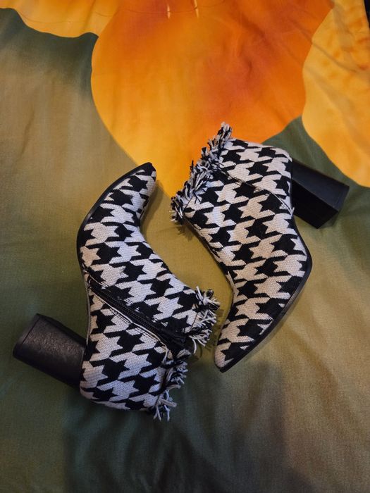 Botki w pepitkę r. 35