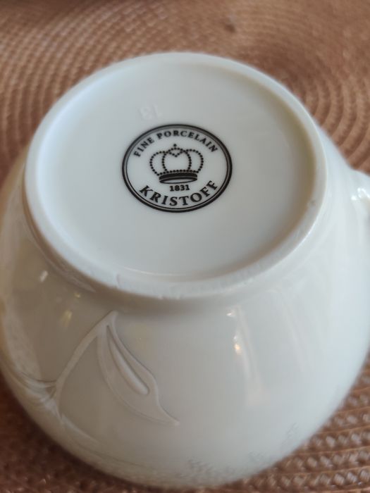 Zestaw 6 filiżanek z podstawami Porcelana Kristoff Krzysztof Wałbrzych