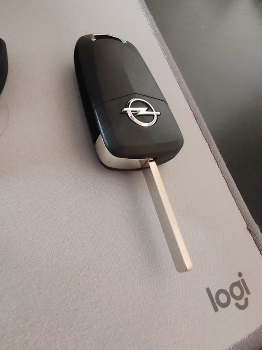 Carcaça chave FIAT ou Opel - Novas

Entrego em mãos em Vale de Cambra,