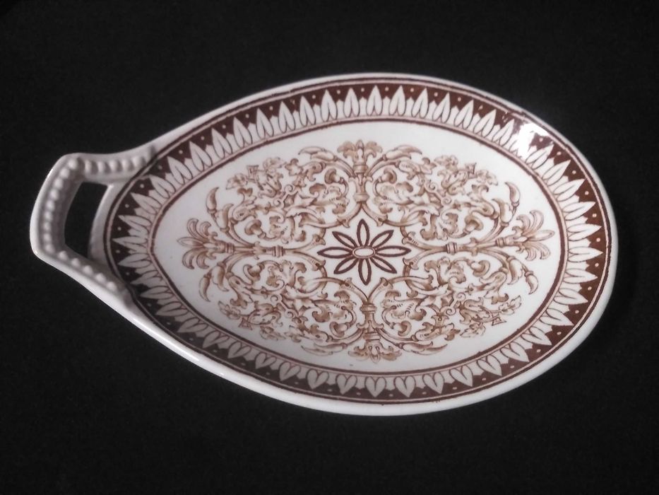 Serviço de jantar - Fabrico Inglês com 70 peças