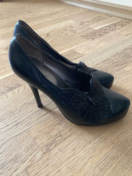 Шкіряні туфлі Respect yourself