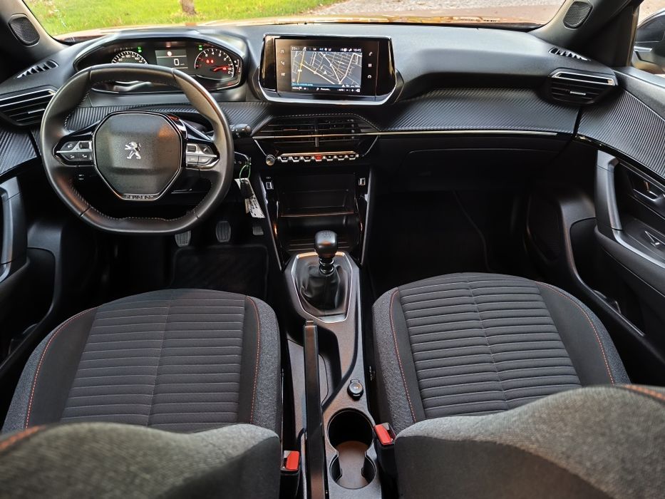 Peugeot 2008 com apenas 34 mil kms ( Possibilidade de financiamento)