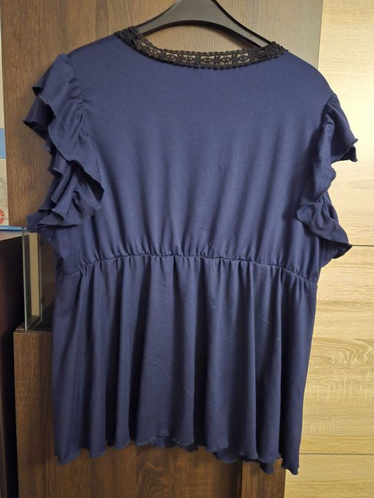 Bluzeczka z dekoldem