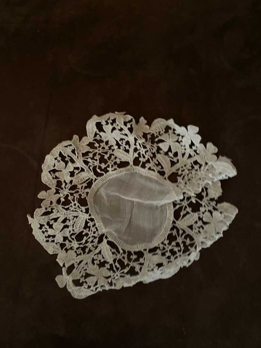 napron rendondo de renda branco