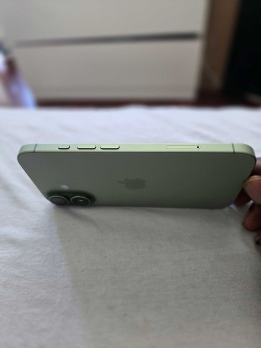 iPhone 17 256GB Verde Semi-Novo