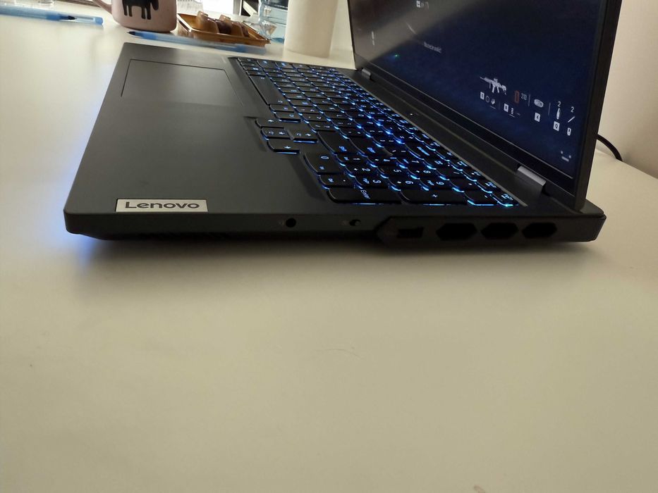 Laptop Gamingowy Lenovo Legion Pro 7 Gen-8 16ARX8H RTX4080 Black Frida