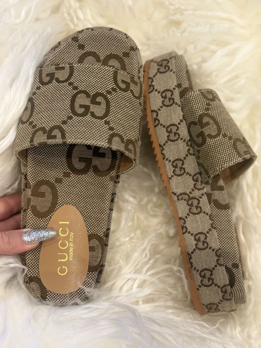 Klapki gucci hit