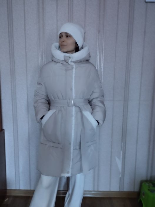 якісна куртка пуховик пальто з хутром