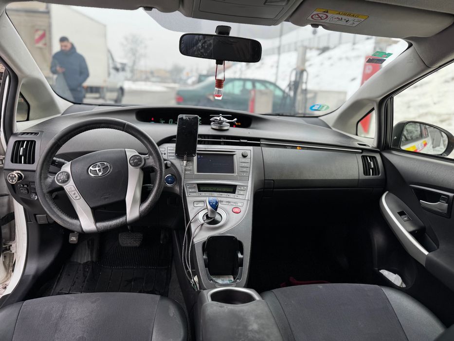 Toyota Prius 30 Polift 2015