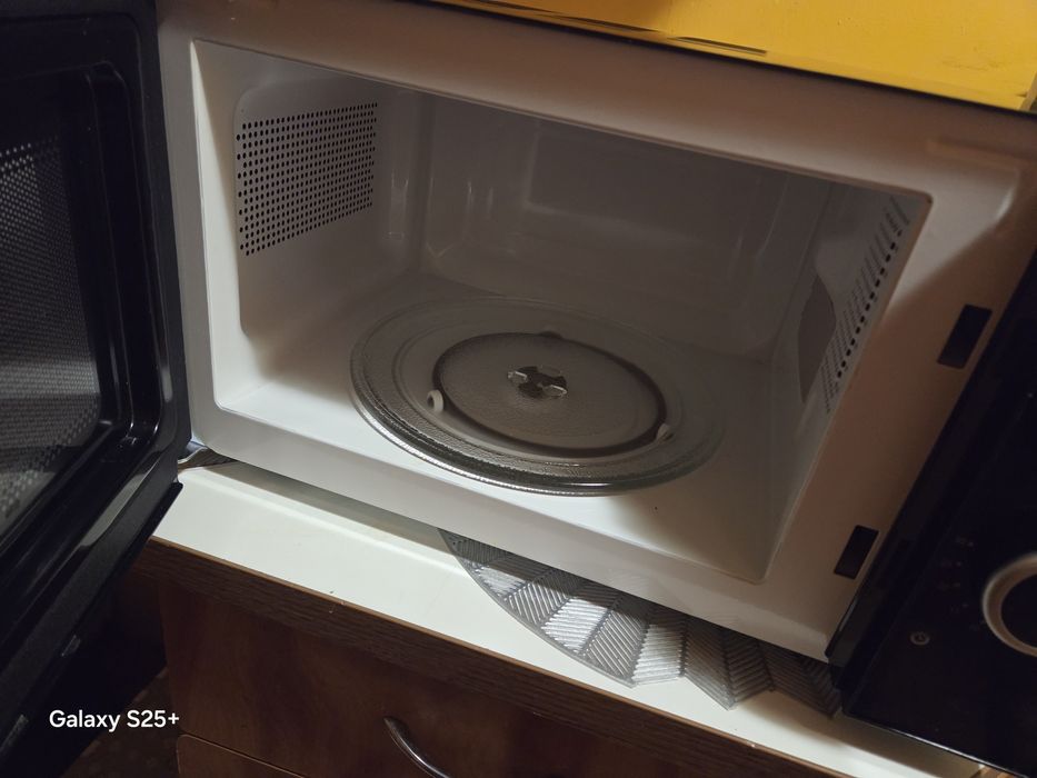 Mikrofalówka Götze &Jensen