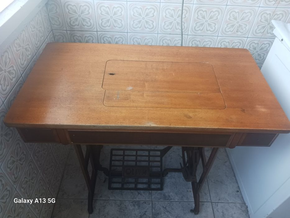 Maquina de costura OLIVA