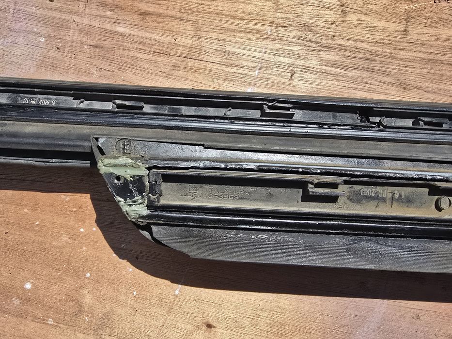 Audi S4 B6 listwy drzwi