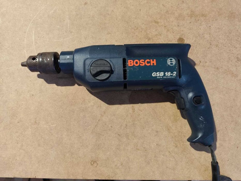 Berbequim com Percussão Bosch Professional GSB 18-2 600W