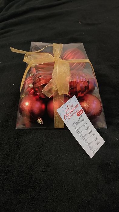 Zestaw 12 czerwonych bombek