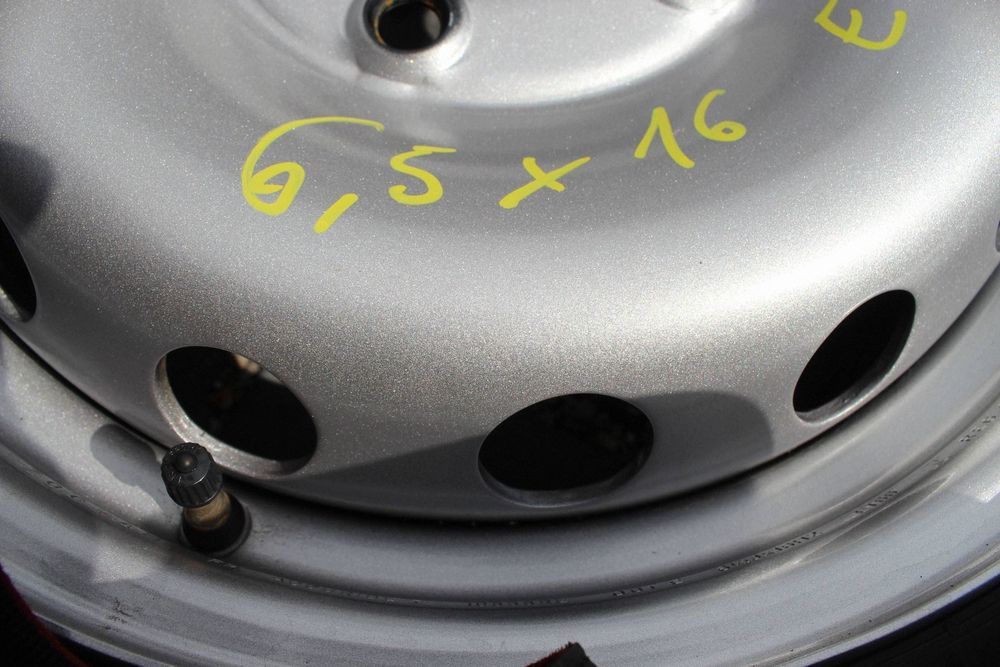 felgi stalowe z oponami renault master iii 3 6,5 x 16 et 66 225/65/16c