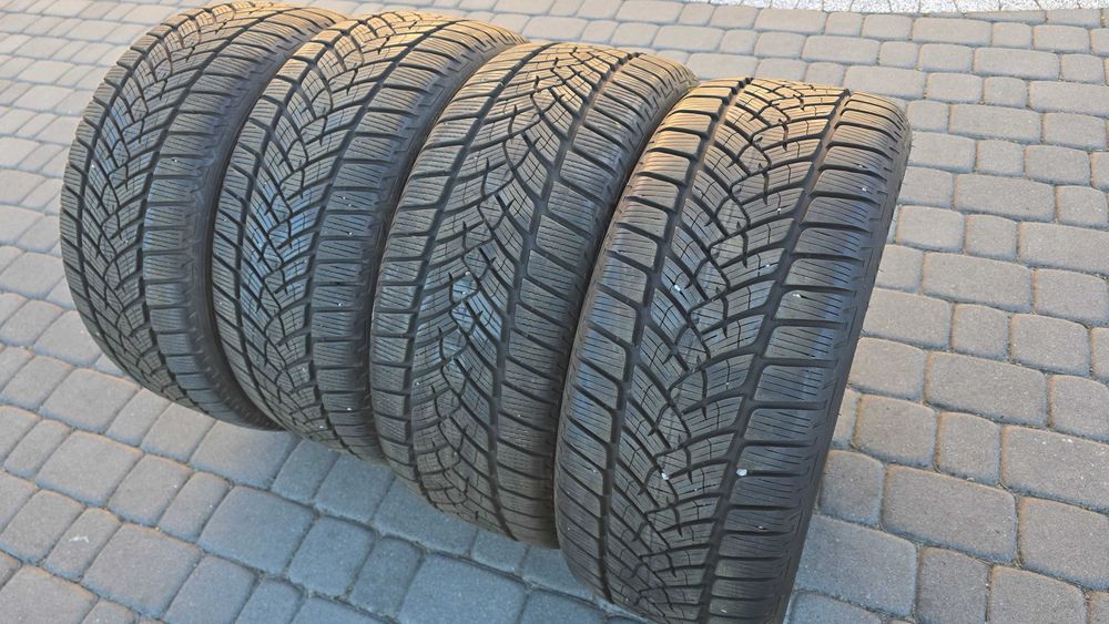 Opony zimowe Fulda Kristall HP2 235/45/R18