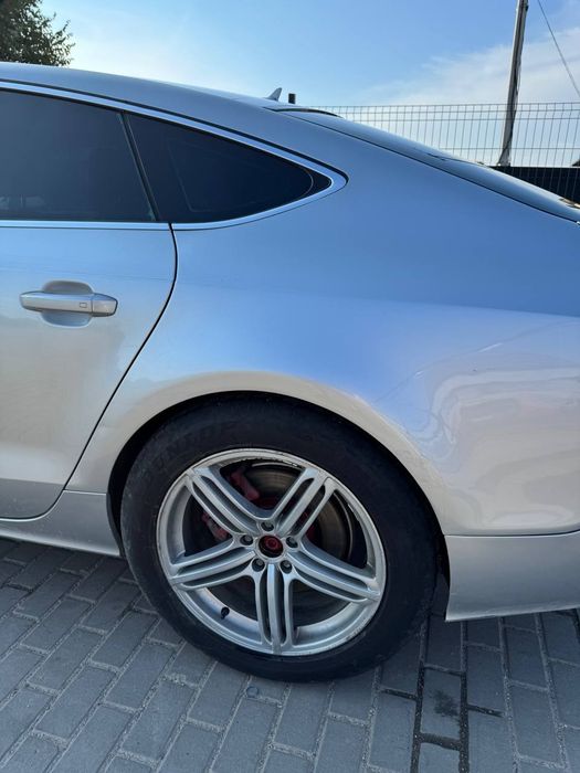 Продам Audi A7 3.0 бензин
