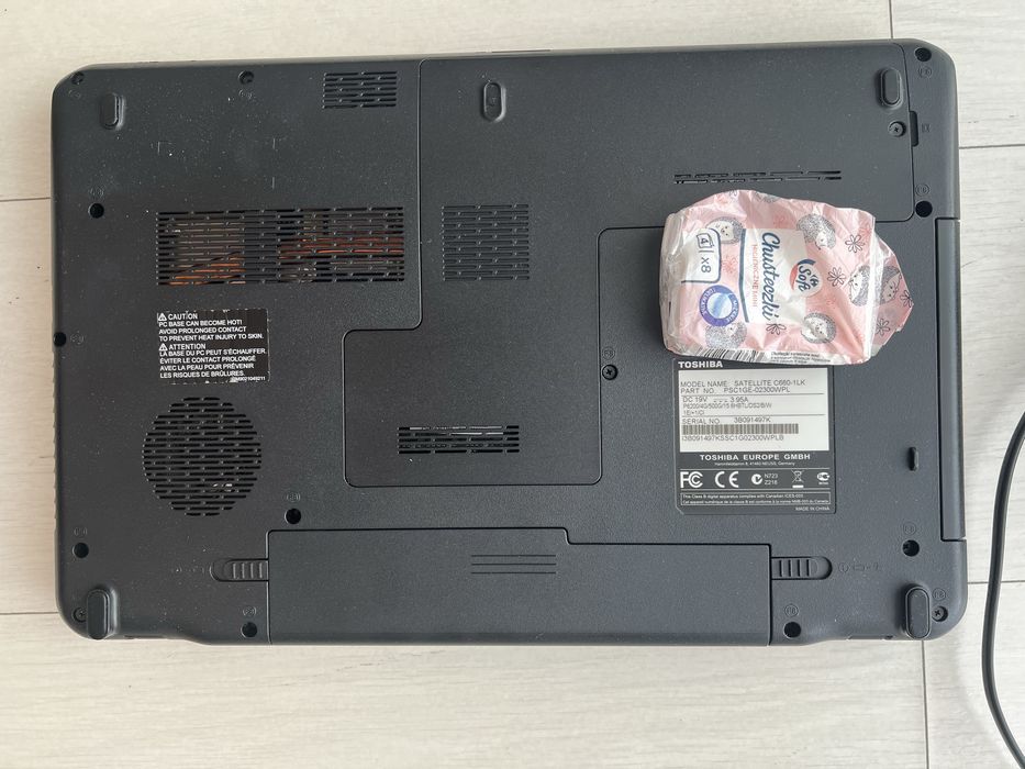 Sprzedam laptopa TOSHIBA SATELLITE C660-1LK, 15’6, Intel Pentium P6200 2.13 GHz, 4GB RAM, 232 HDD, DVD RW