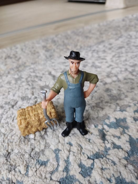 Figurki koni + dodatki