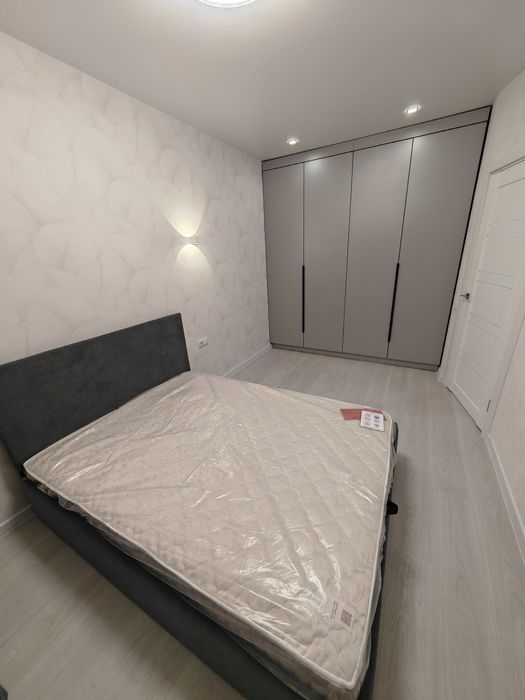 2 комнатная квартира с красивым ремонтом в ЖК Акварель-8 Таирово