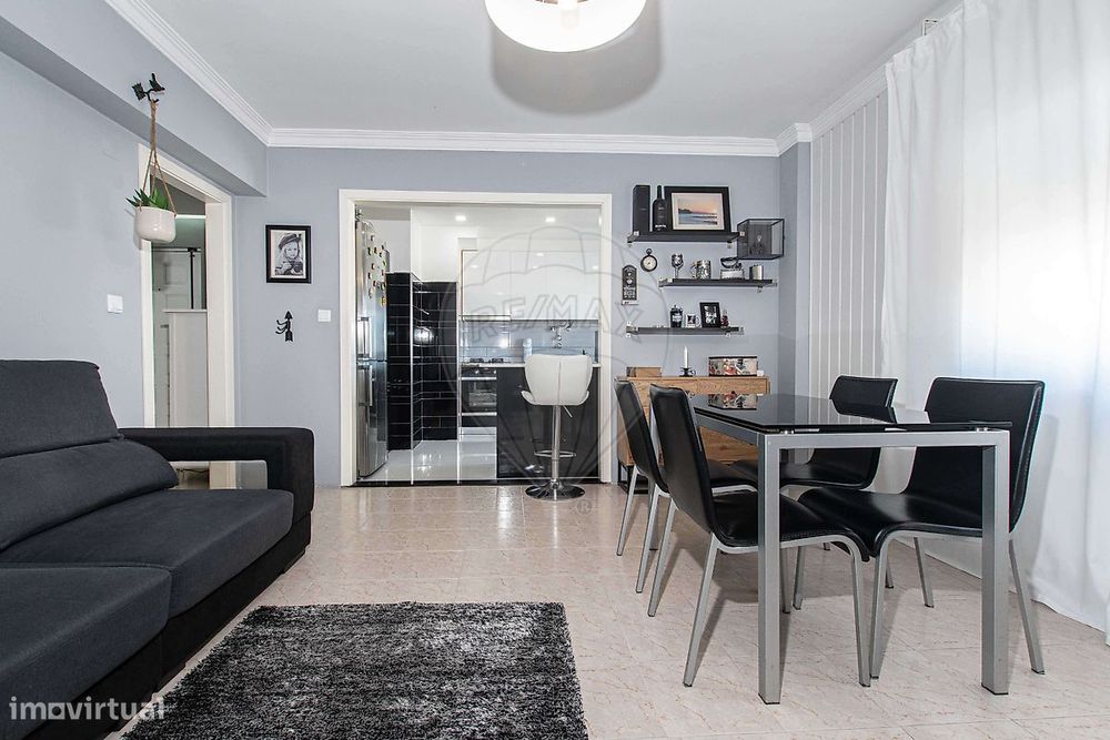 Apartamento T2 para venda — Alenquer (Santo Estêvão E Triana), Lisboa