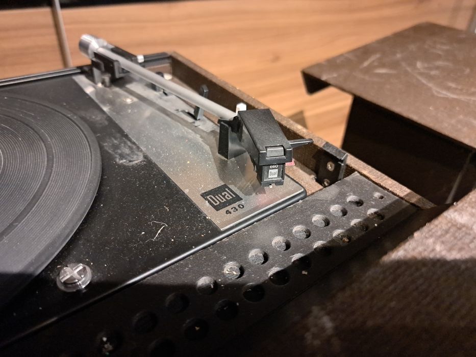 Gramofon dual P70