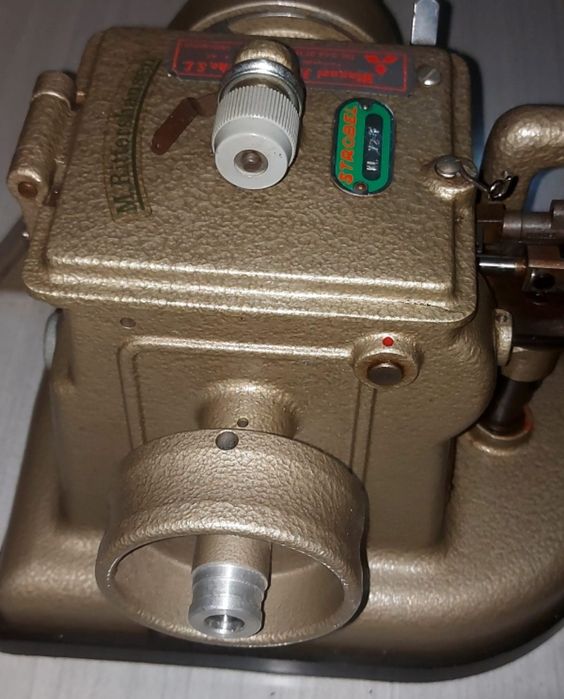 Maquina de costura de calçado,  Strobel Success modelo KL 72 F