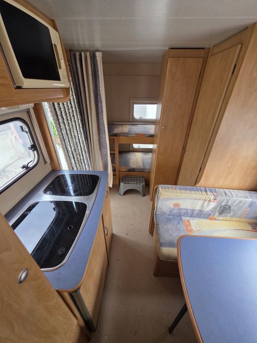 Caravana Caravelair Antarès Luxe 490 | 6 Lugares | 2 Beliches + 2 Camas Casal