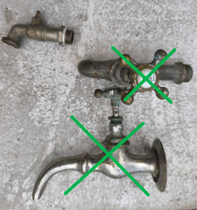 Torneiras Muito Antigas