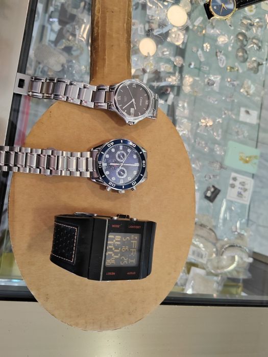 Relógio da  marca Avon