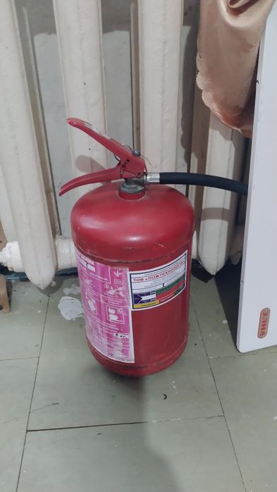 Огнетушитель углекислотный ВВК-2