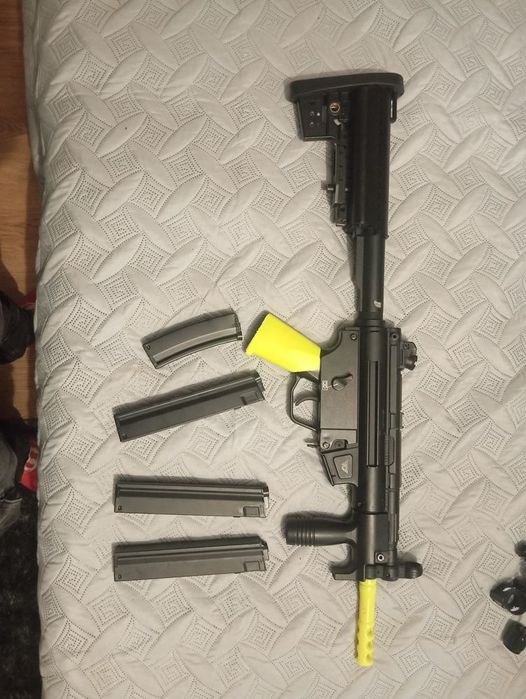 mp5 aeg com 3 carregadores