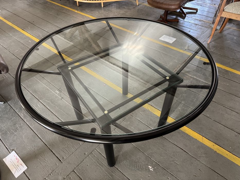 Skandynawski,okragly,metalowy stół z podwójnym  szklanym blatem,lata90