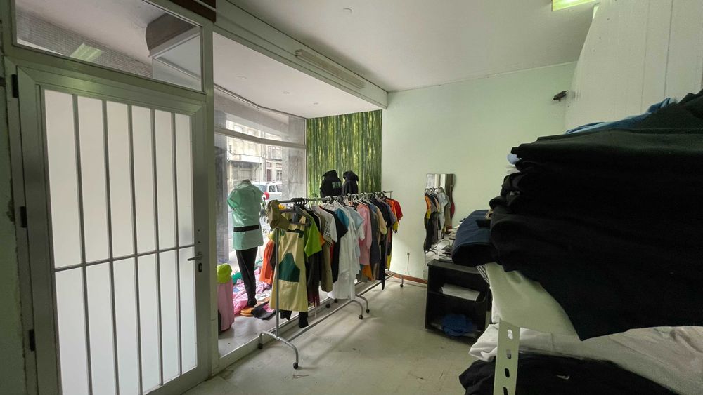 Espaço comercial - Porto - 70m2 + terraço 92m2 (3 meses carencia)