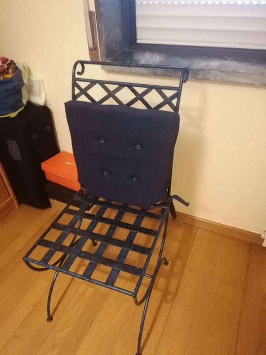 Cadeira decorativa Urgente