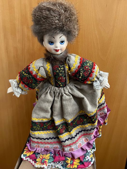 Boneca de pano e loiça443070111380285440