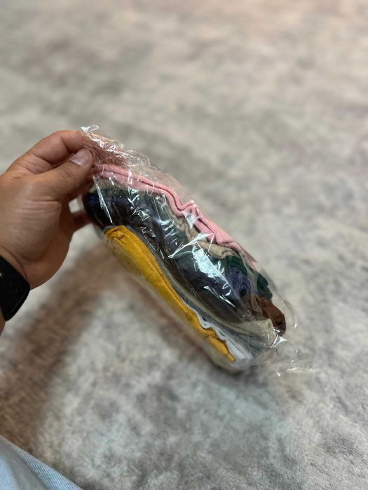 8 pares de meias coloridas com urso