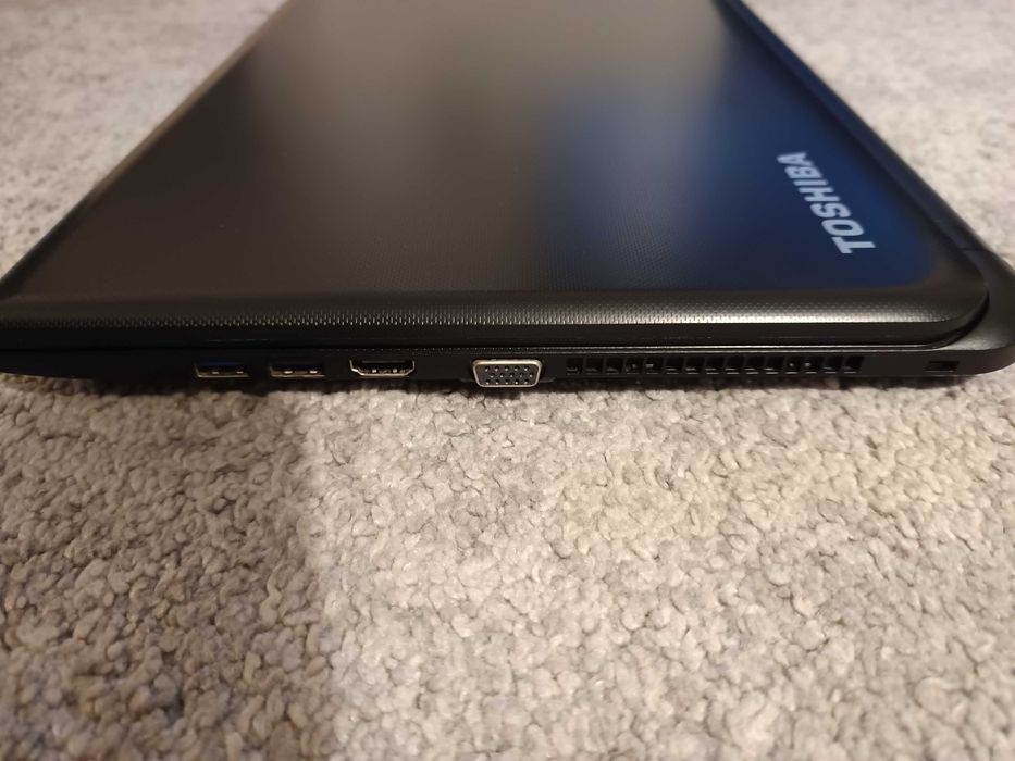 Portátil Toshiba Satélite C50-B 1TB